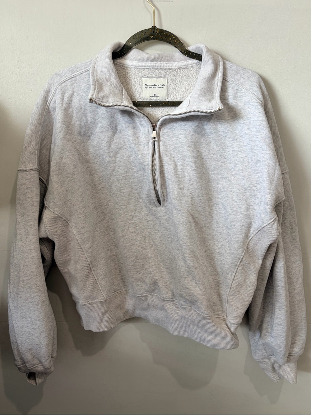 Abercrombie & Fitch Soft A&F Max Essentials Half Zip Fleece - Size M